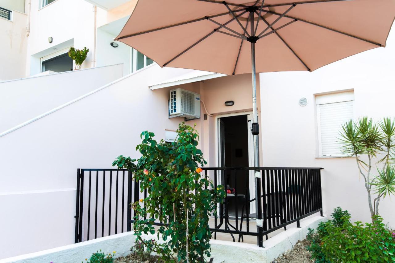 Apartment Mastabas