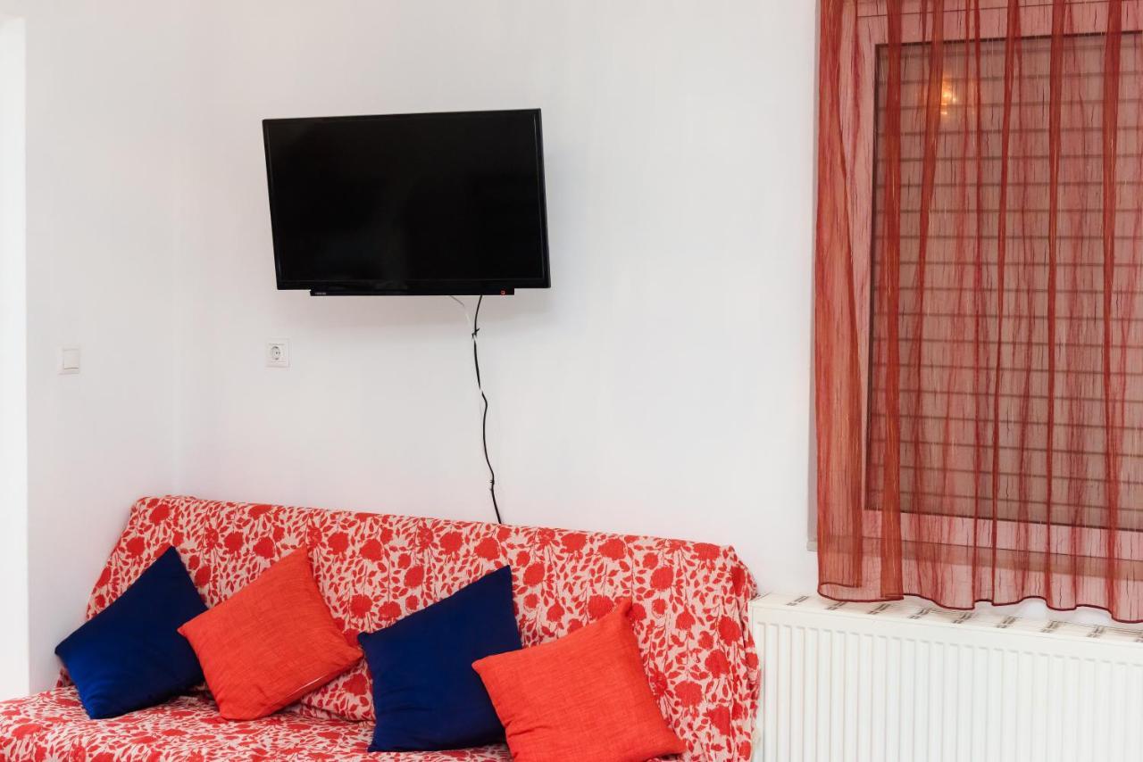 Mastabas Apartment
